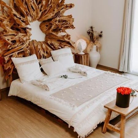 Suite De Charme Avec Jacuzzi Et Cabine Infrarouge Tubize Luaran gambar